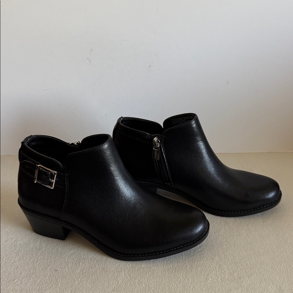 Vionic Black Leather Ankle Booties with Side Buckle